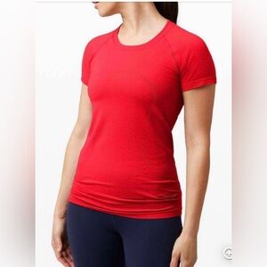 Lululemon Swiftly Tech Short Sleeve Size 10